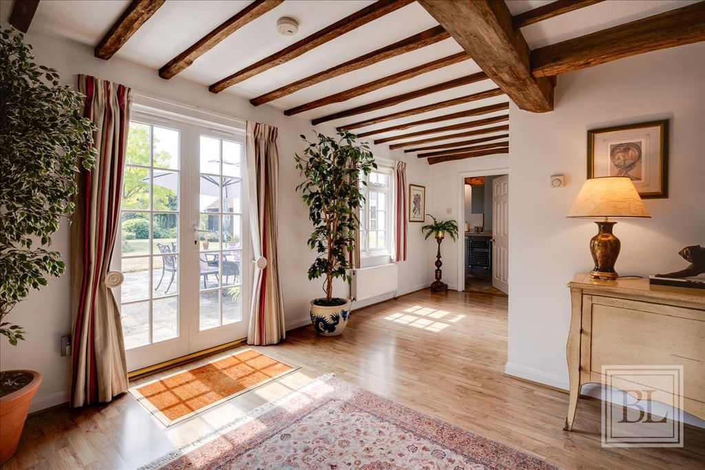 Property photo 3 of 35