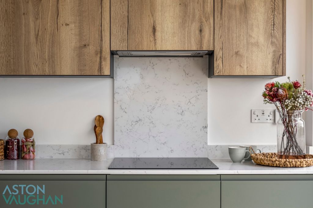 Property photo 2 of 44 5528081
