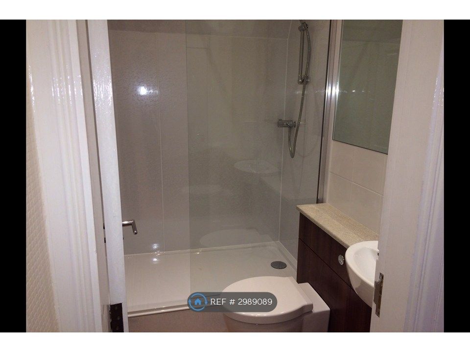 Property photo 3 of 7 Shower Room