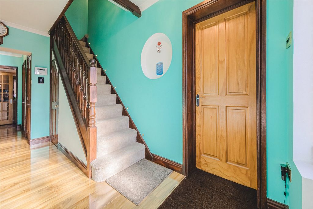 Property photo 3 of 32 Picture No. 79