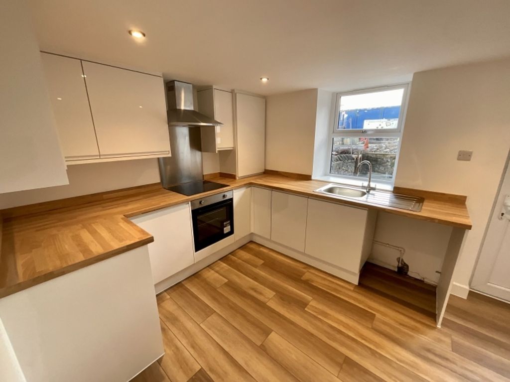 Property photo 1 of 11 3Ed0CC8E-0382-45CC-A1E9-59463F3D0C34