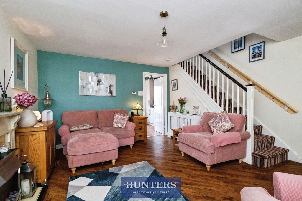 Property photo 2 of 31 Pbox-Img.Jpg