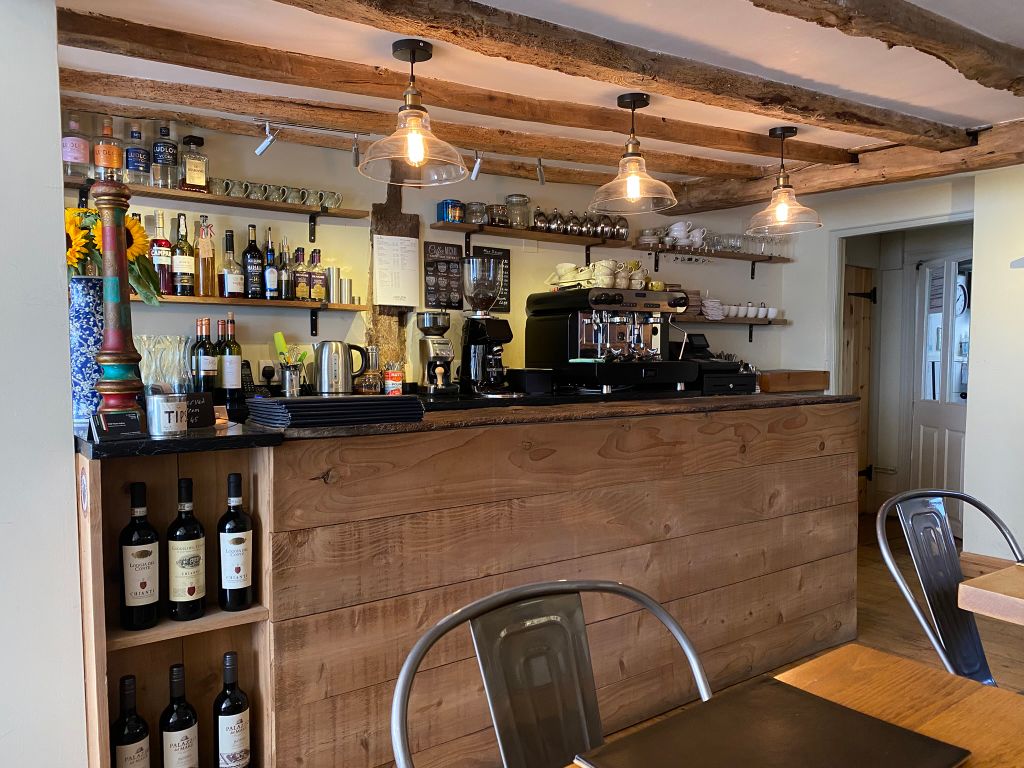 Property photo 2 of 8