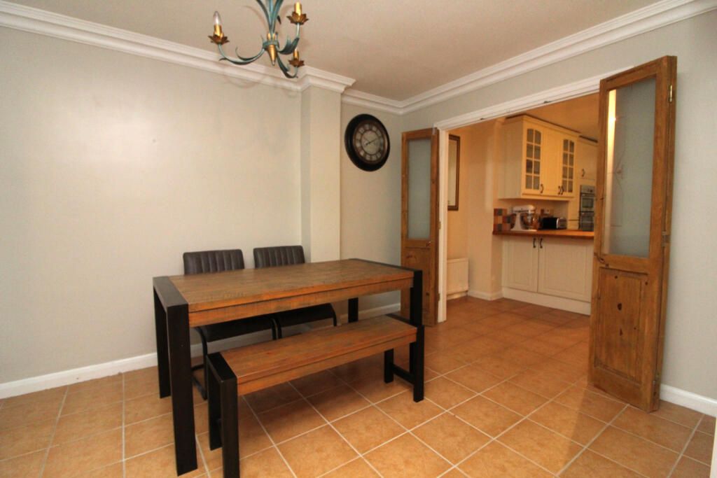 Property photo 3 of 12 Photo 2