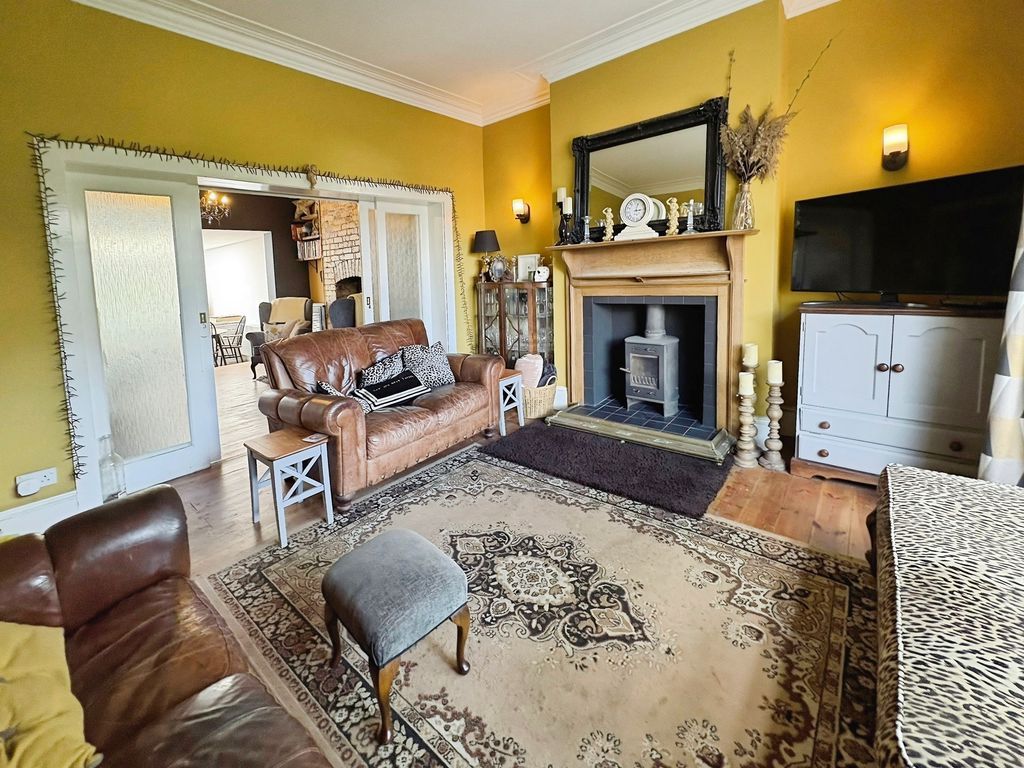 Property photo 3 of 19 Photo 15