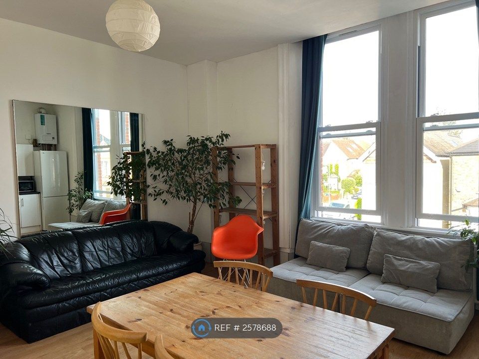 Property photo 3 of 33
