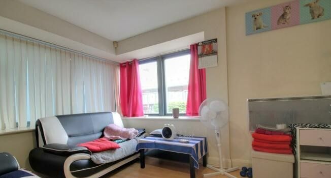 Property photo 2 of 9 Image