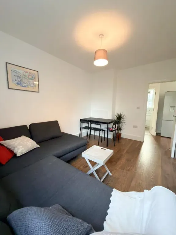 Property photo 3 of 7