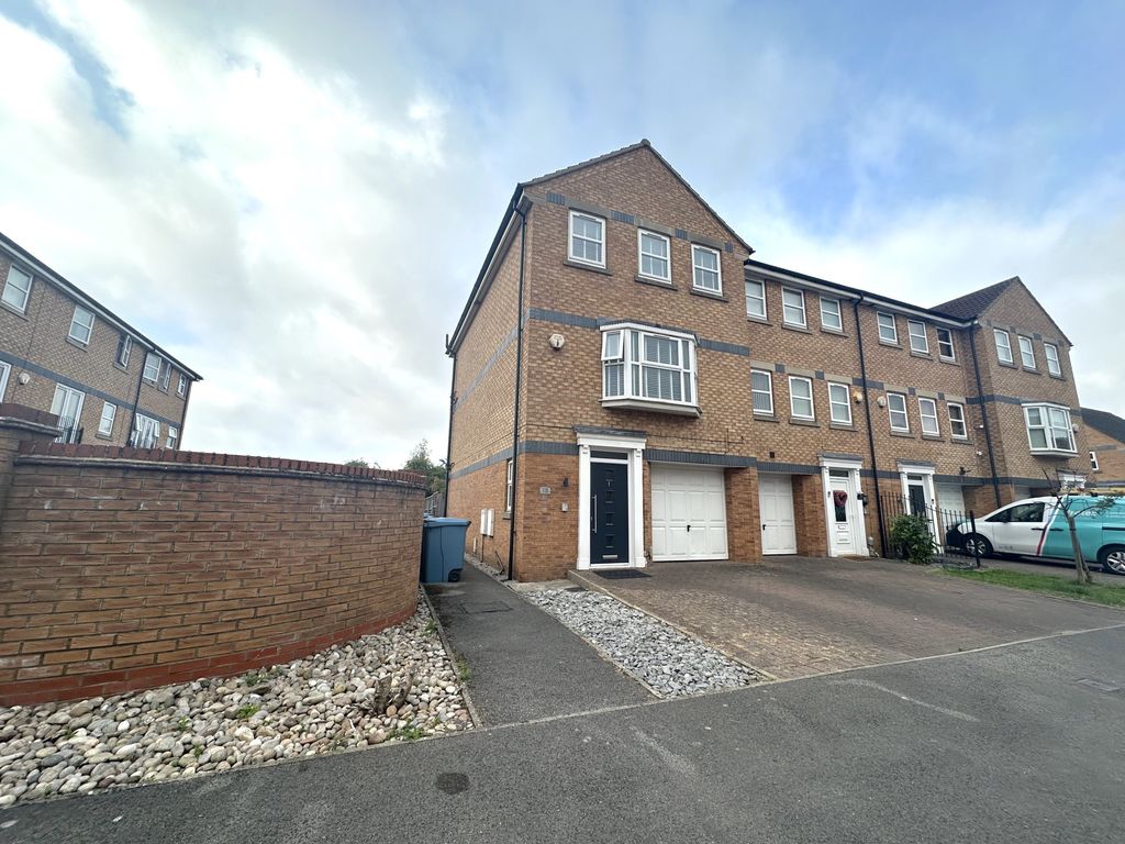 Property photo 1 of 27