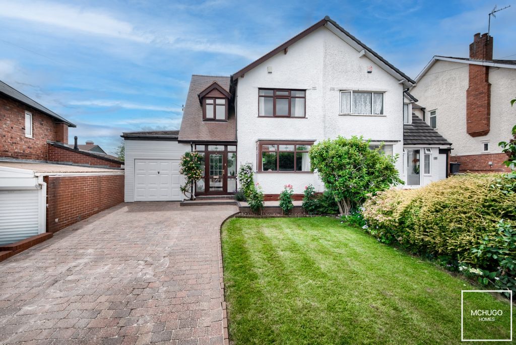 Property photo 1 of 16 Xh2A3873-Hdr(3)-Edit