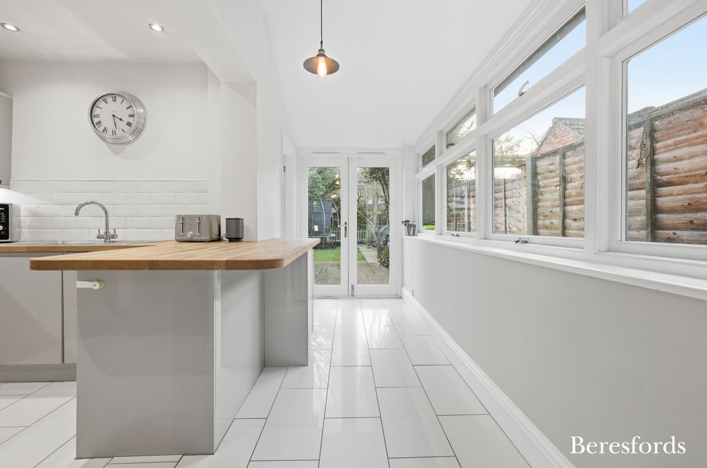 Property photo 3 of 22 Picture 3