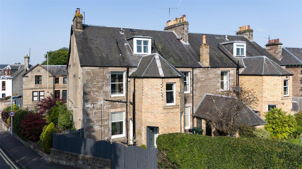 Property photo 1 of 19 External