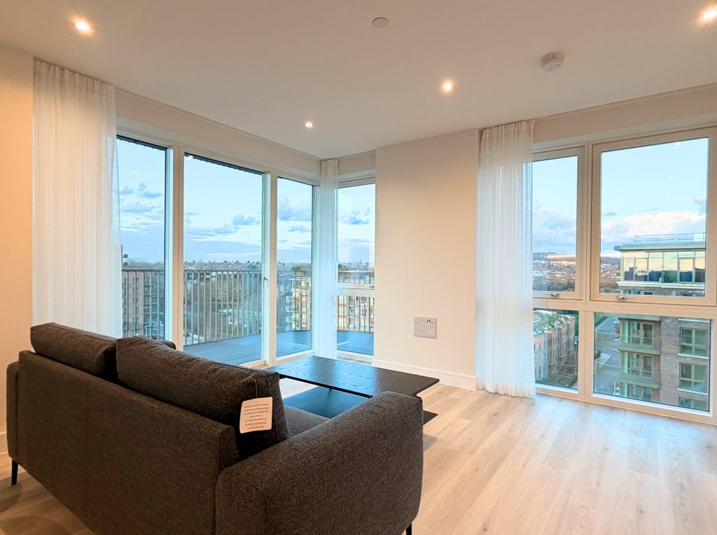 Property photo 3 of 16