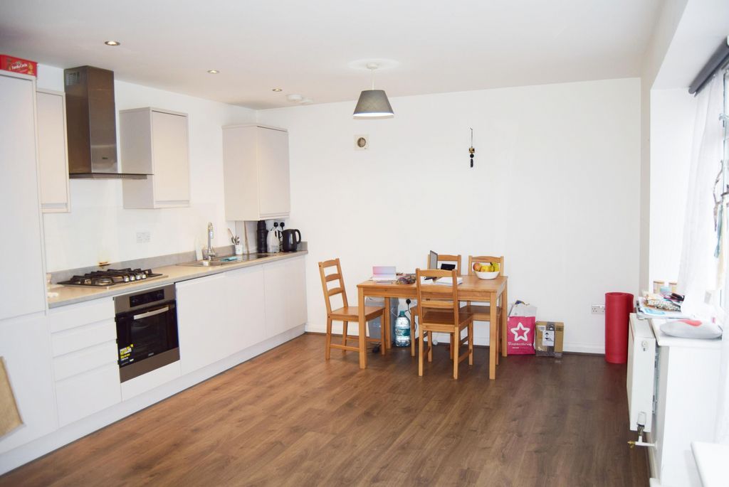 Property photo 1 of 4 One Bed Flat For Sale