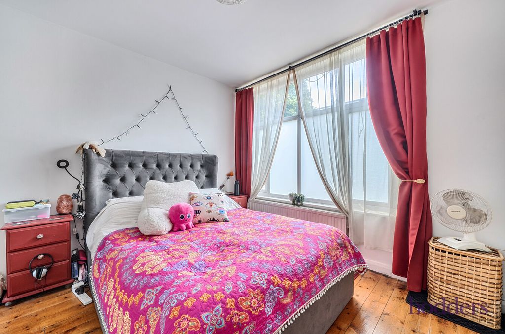 Property photo 3 of 21 55d5F220-7c90-4Df...
