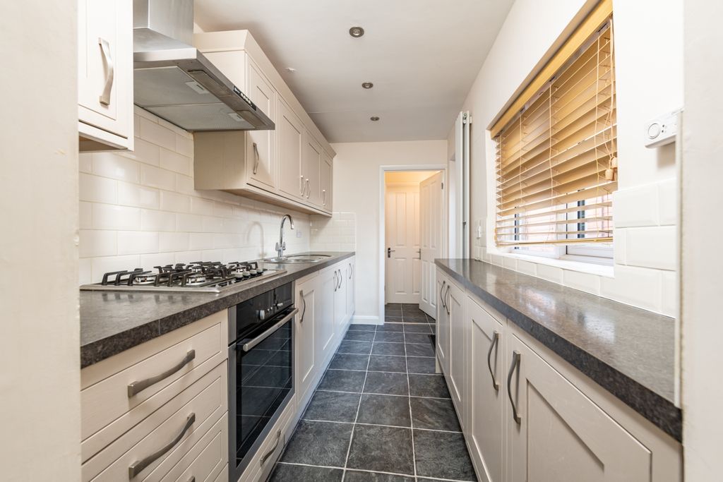 Property photo 2 of 13 Kitchen