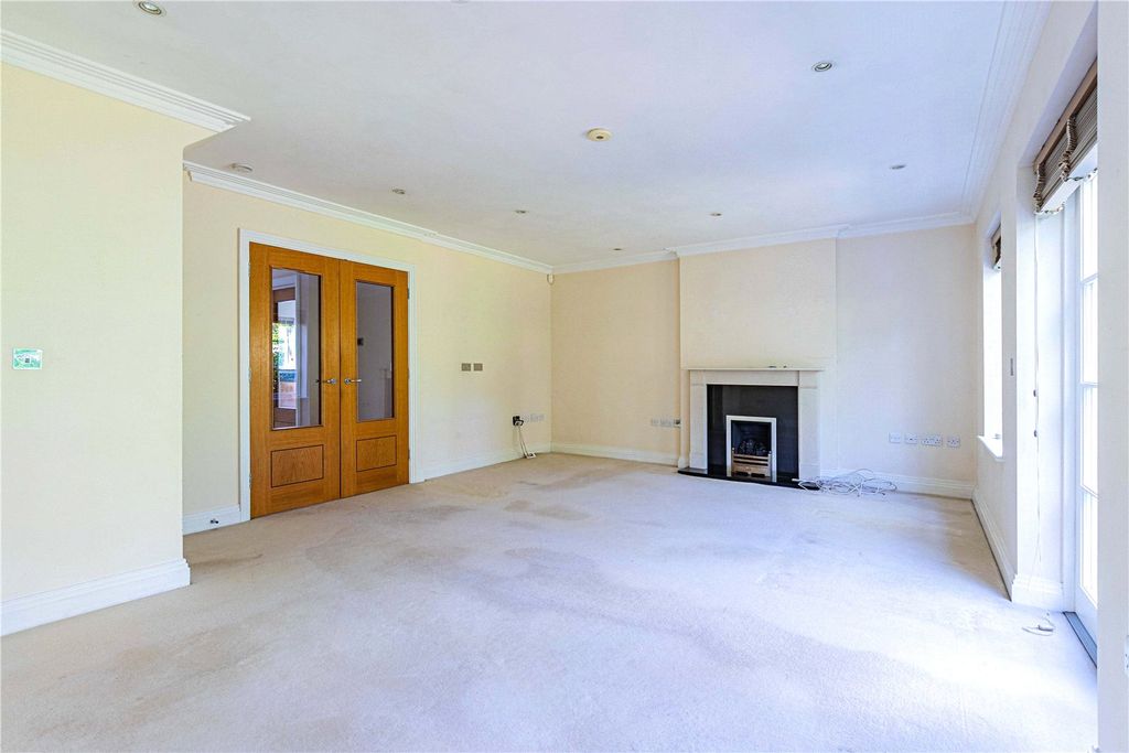Property photo 3 of 16 Picture No. 19