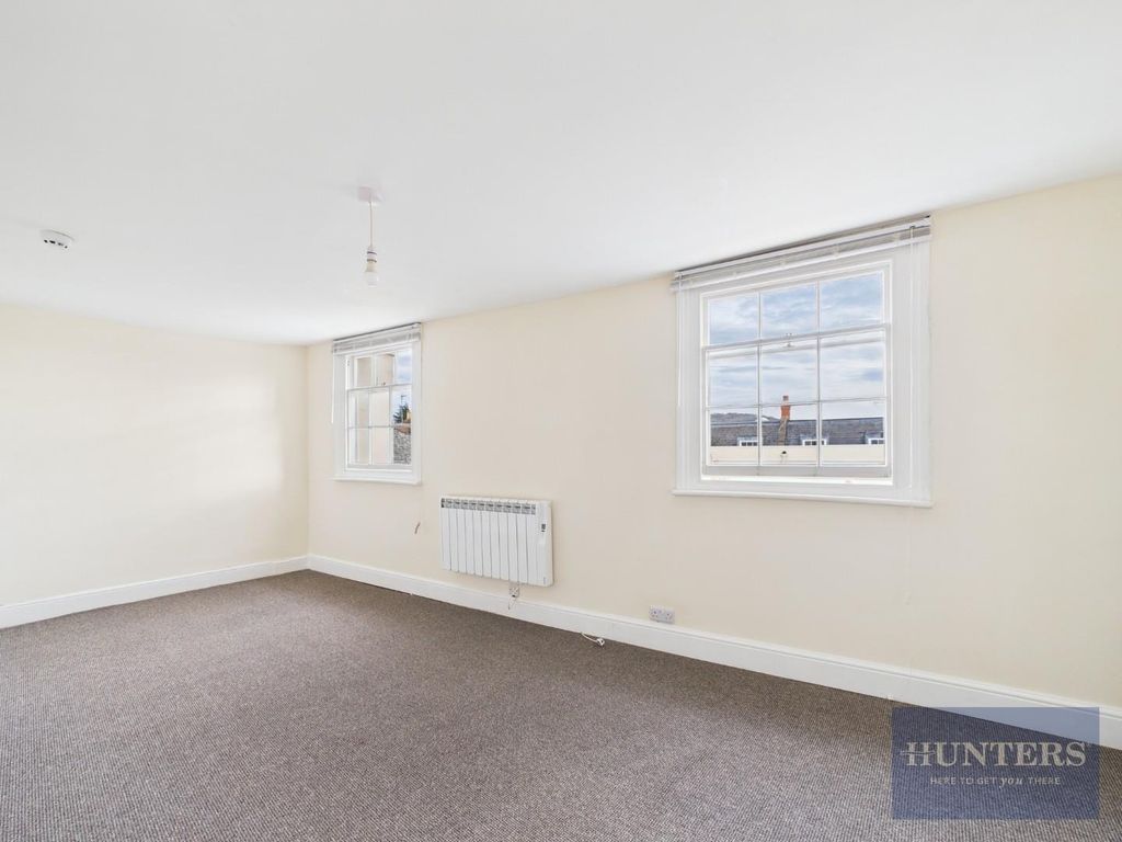 Property photo 3 of 6 Living Room