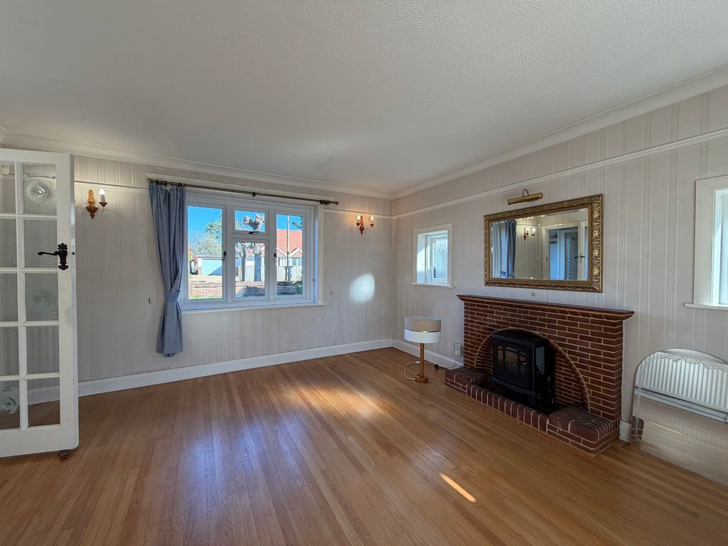 Property photo 3 of 11 Img_1634