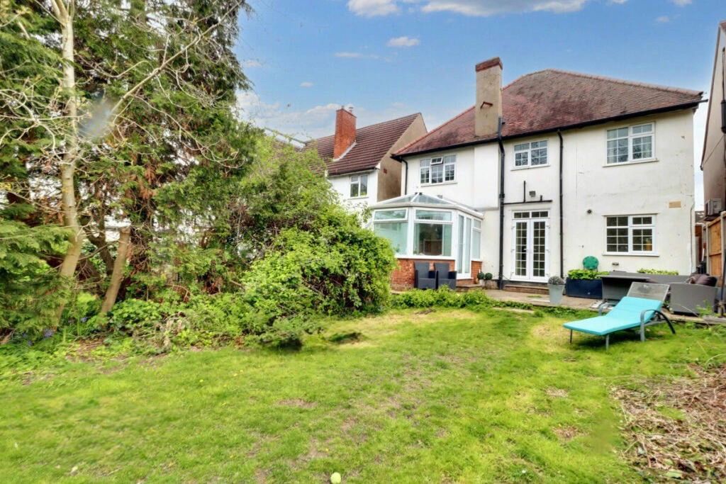 Property photo 3 of 35