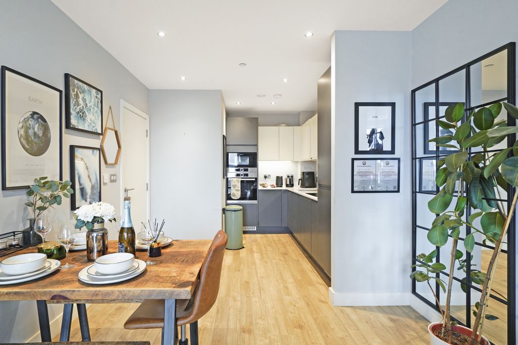 Property photo 1 of 26