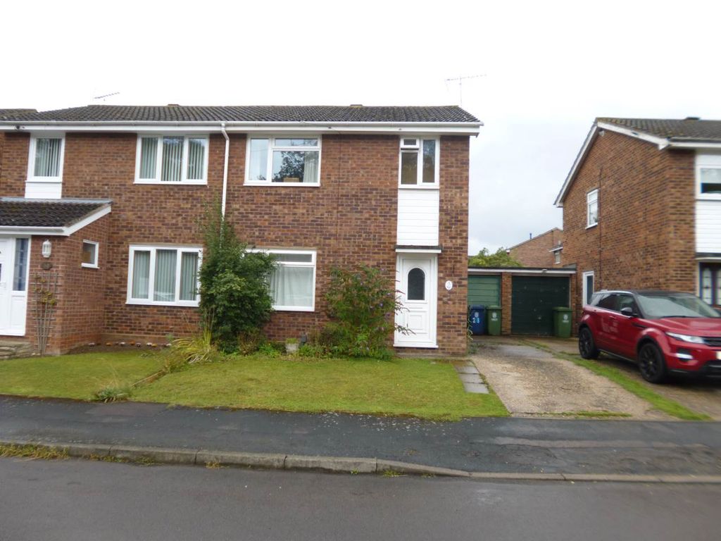 Property photo 1 of 11 P1010674