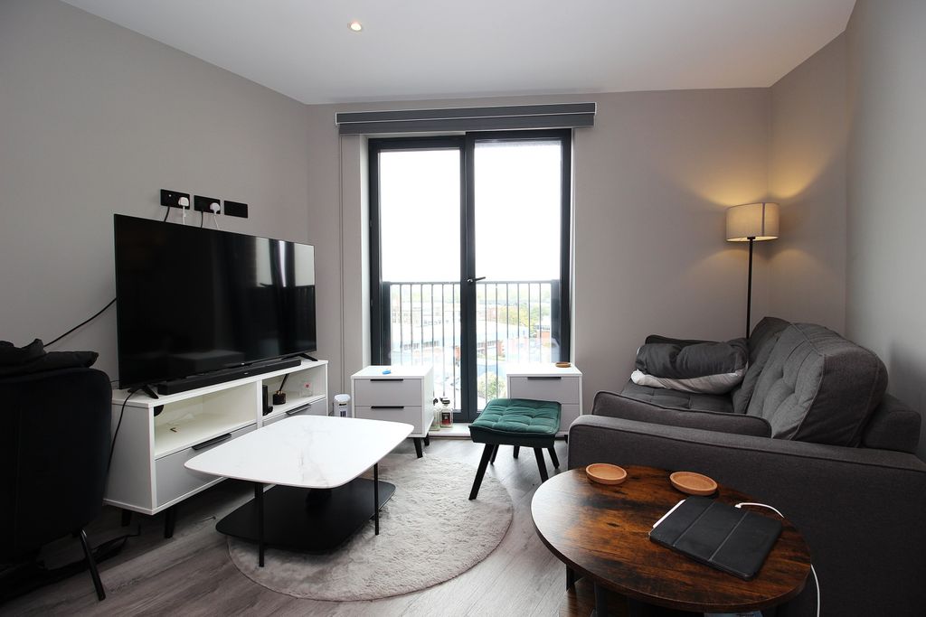 Property photo 2 of 11 Image 1