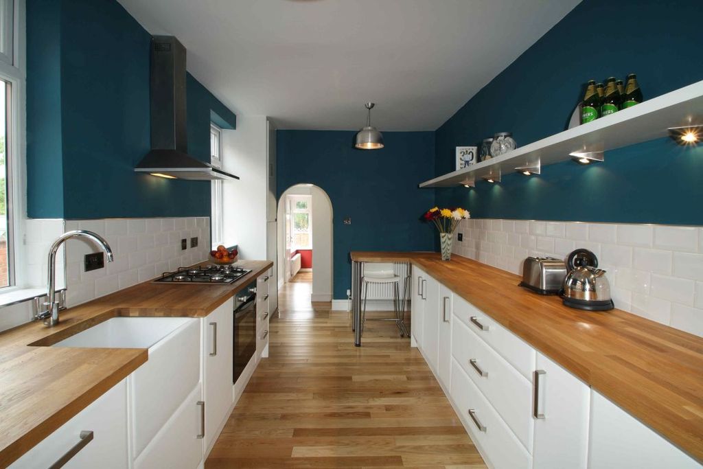 Property photo 2 of 13 122Pr Kitchen