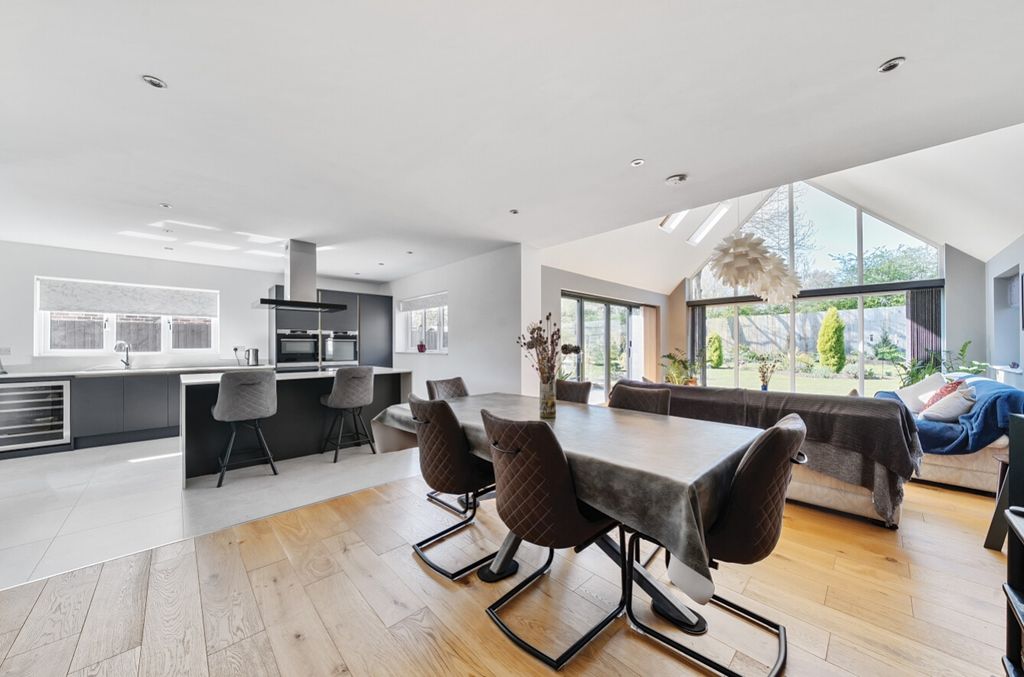 Property photo 2 of 23 1271242 (4)
