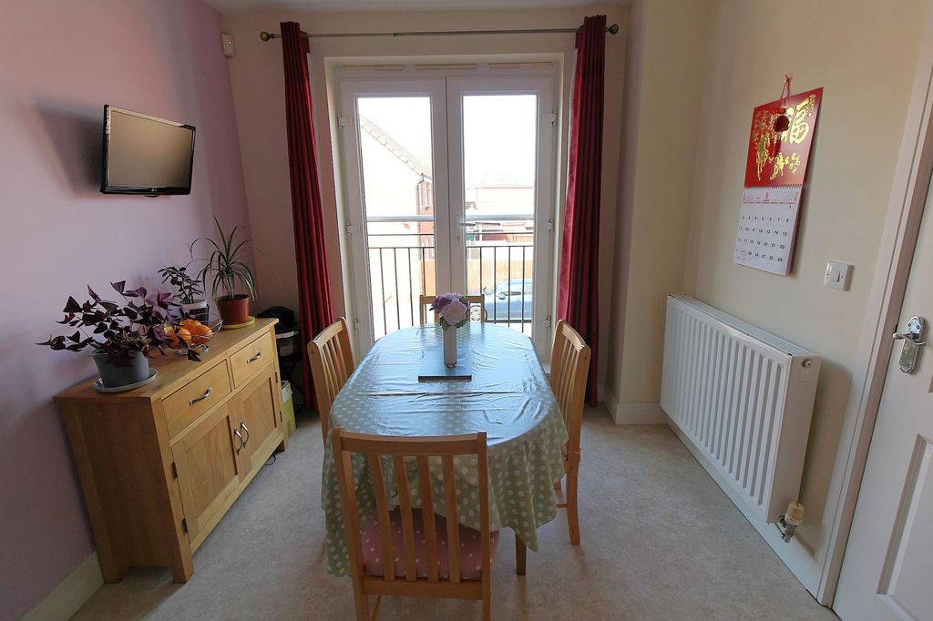 Property photo 3 of 24