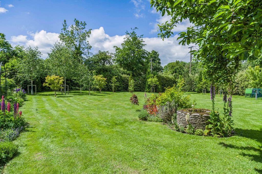 Property photo 2 of 26 Picture No. 20