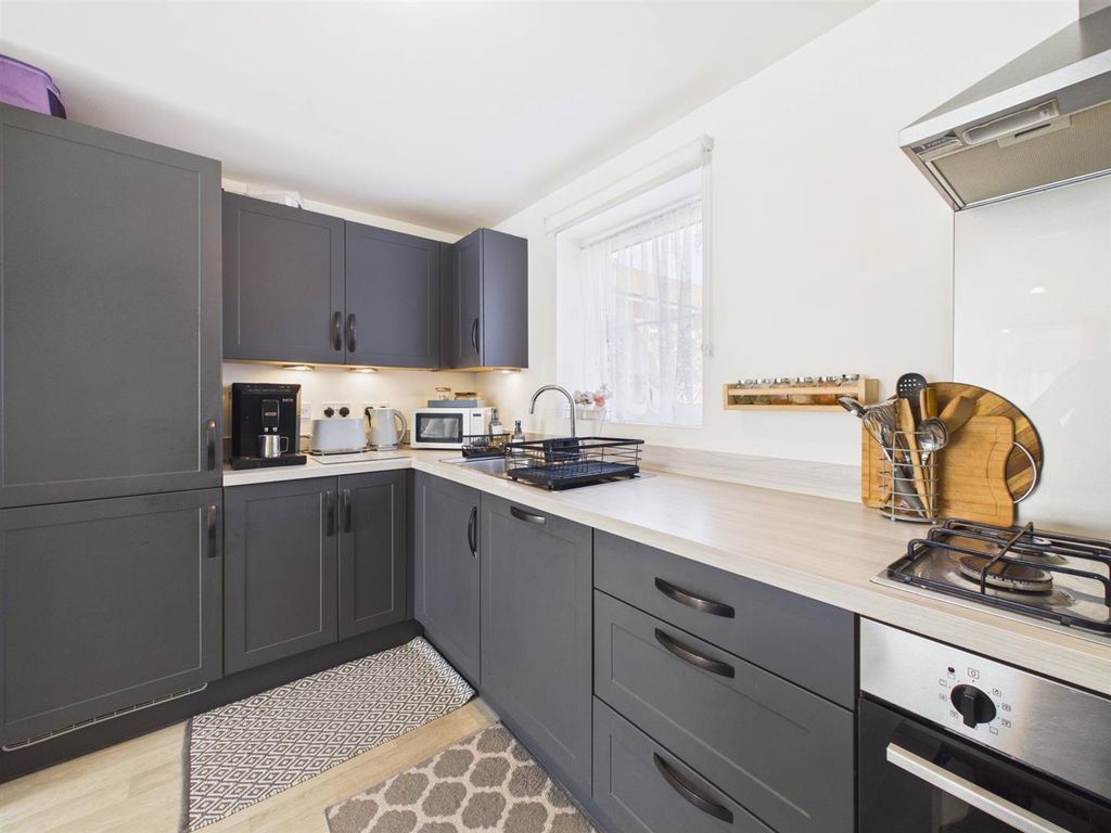Additional image 14 of 2 bed flat for saleSkylark Avenue, Peacehaven BN10