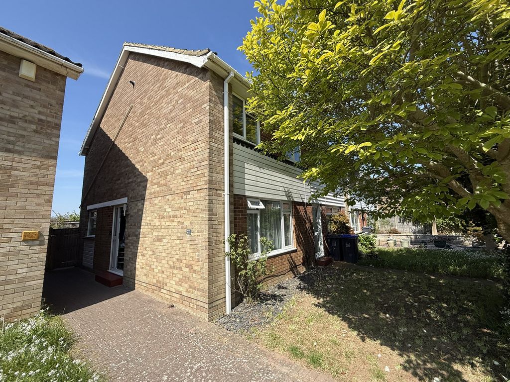 Property photo 2 of 20