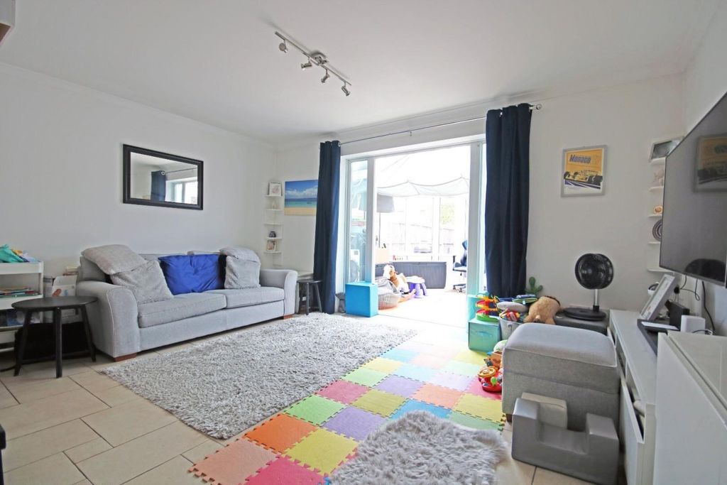 Property photo 3 of 18 liv1 (2).Jpg