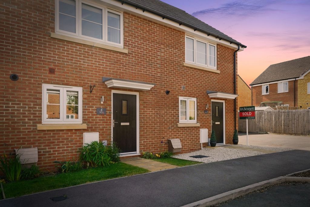 Property photo 1 of 12 Pbox-Img.Jpg