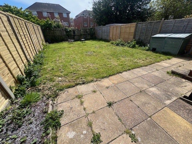 Property photo 1 of 6 Garden Flat