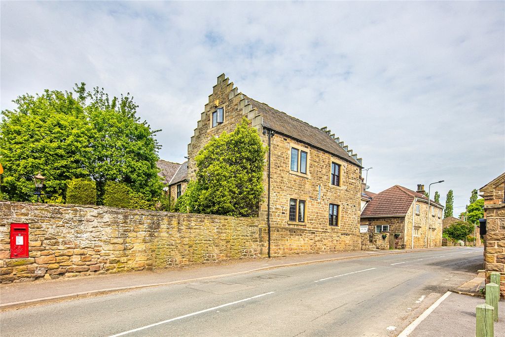 Property photo 1 of 33 Picture No. 07