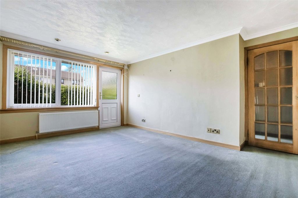Property photo 3 of 21 Picture No. 08