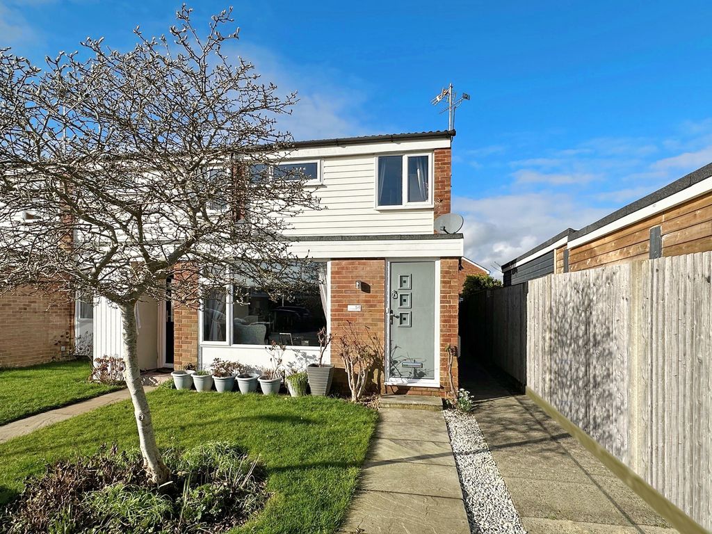 Property photo 1 of 16 Front To Use