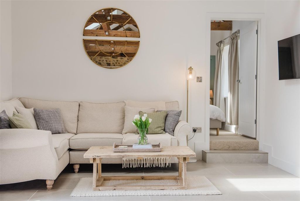 Property photo 3 of 34 Bluebell-Barn-21.Jpg