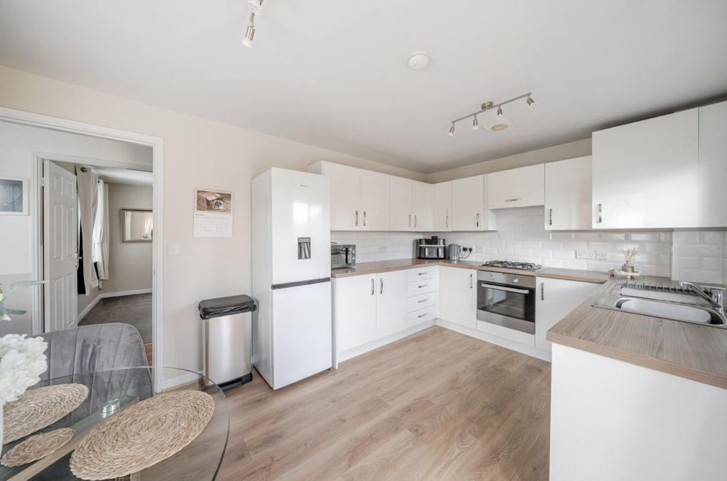 Property photo 2 of 21 1457585-9-6A01d66ce5A2A