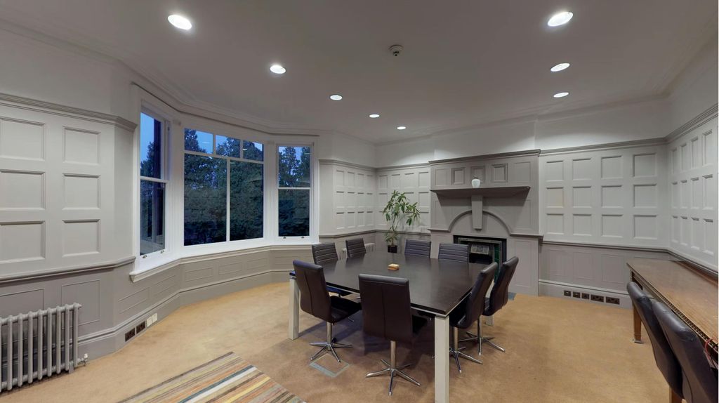Property photo 1 of 7 Holly Grange Victoria Room.Jpg