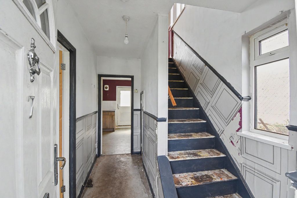 Property photo 2 of 20 7 Lipscombe Rise, Alton, Gu34 2Hr