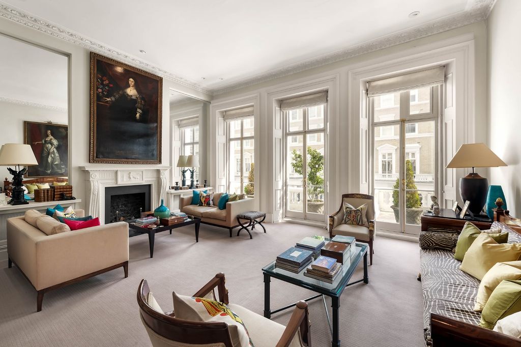 Property photo 1 of 14 Reception