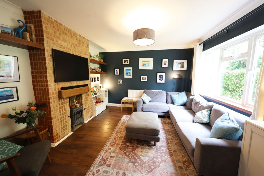 Property photo 3 of 19