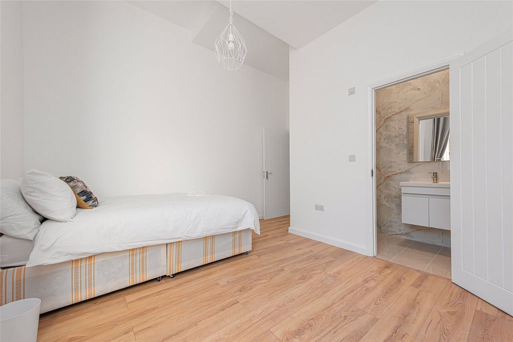 Property photo 3 of 7 Picture No. 03