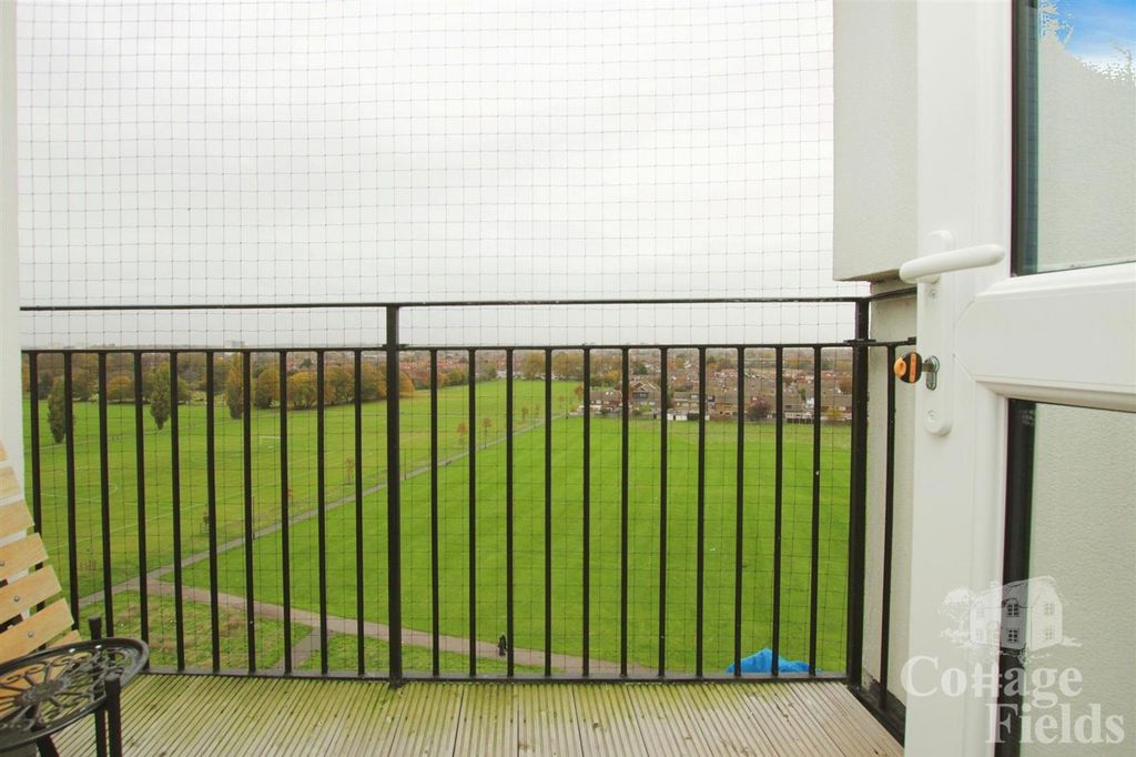 Property photo 3 of 11 Img_4660.Jpg