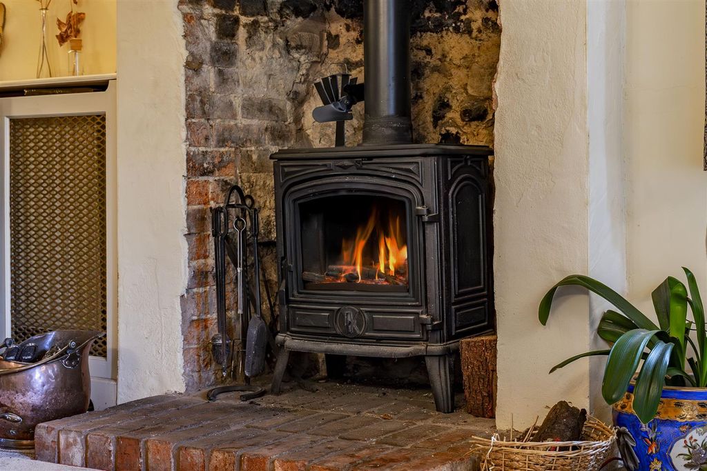 Property photo 3 of 48 Home_25.Jpg