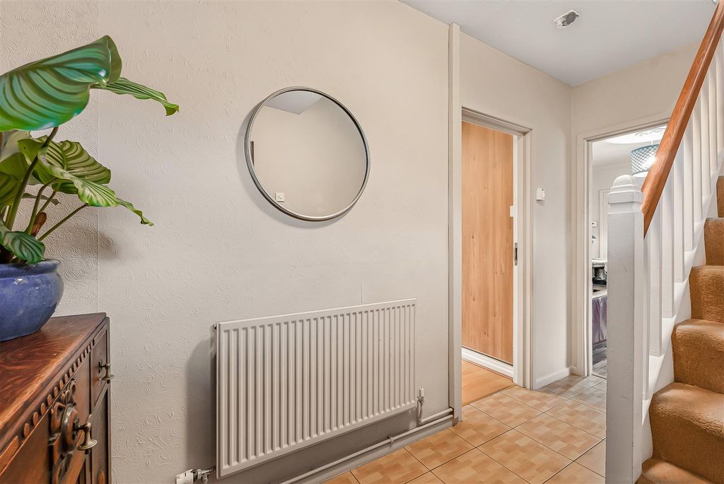 Property photo 2 of 25 28_71080.Jpg