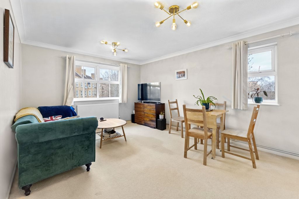 Property photo 1 of 12 Reception